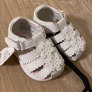 NWT white floral sandals